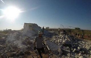 Esad rejimi İdlib kırsalını vurdu: 4 çocuk hayatını...