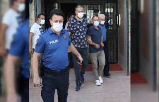 Eşini öldürüp polisi aradı