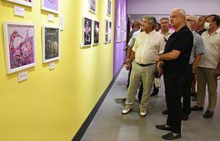 Eski Bakan Sağlar’dan ’Ada Modern Sanat Galerisi’ne...
