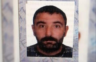 Eski eşini ve iki kızını öldüren şahsın 1...