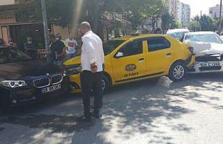 Eskişehir’de 3 araç çarpıştı