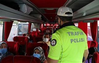 Eskişehir’de trafik ekipleri yolcu otobüslerini...