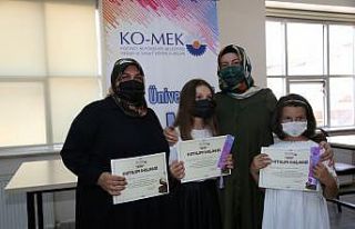 Ev becerileri ve anne çocuk atölyeleri kursiyerleri...