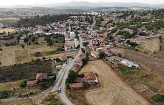 Evlerini taştan yapıp ömürlerine ömür katıyorlar