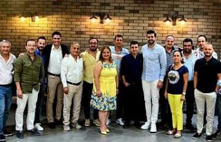 Fenerbahçe ve Galatasaray taraftarlarından dostluk...