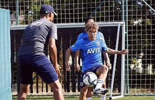 Fenerbahçe’de Serdar Aziz ve Sosa takımdan ayrı...