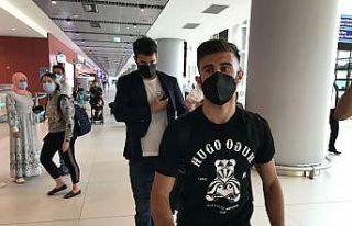 Fenerbahçe’nin yeni transferi Rossi, İstanbul’a...