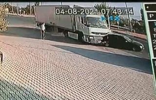 Freni boşalan tır önüne ne gelirse biçti