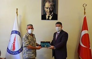 Garnizon Komutanı Gündüz’den, Rektör Yardımcısı...