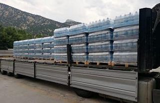 Gazi kentten sel mağdurlarına büyük destek