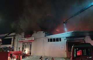 Gaziantep’te boya fabrikasında korkutan yangın