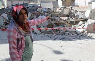 Gaziantep’te yeni yapılan 5 katlı bina çöktü,...