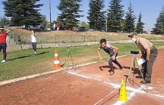 Geçici orman işçi adayları parkurda ter döktü