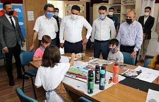 Genel Sekreter Çelikel kültür merkezinde incelemelerde...