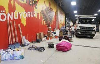 Göztepeli taraftarlardan Marmaris ve Bodrum’a yardım...