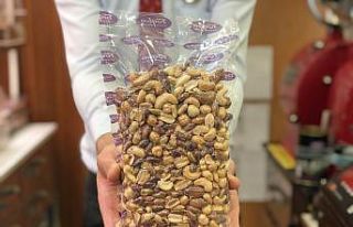 Gurbetçiler ve turistlerden vakumlu kuruyemişe yoğun...