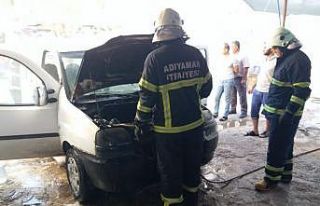 Hafif ticari araç alev alev yandı