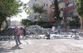 Haliliye’de iki mahallede kilitli beton parke çalışması