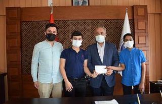 Harçlıklarını yangın ve sellerden etkilenenlere...