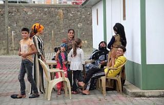 Hem anne, hem mevsimlik işçi