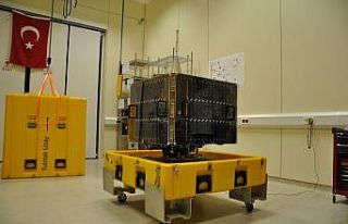 İlk milli gözlem uydusu RASAT 3 yıl ömür biçilmesine...