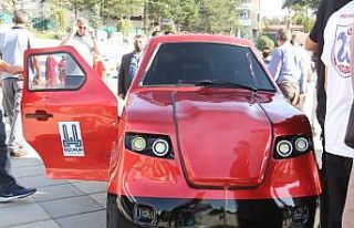 İmam Hatipli öğrenciler elektrikli araba üretti,...