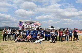 İnegöl’de drone ve kâğıt uçak yarışması