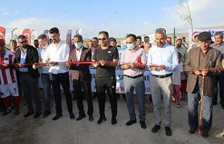 İpekyolu Belediyesinden kırsal mahallere spor tesisi