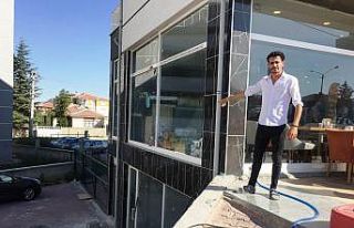 İş yerinin yanına park ettiği motosikleti çalındı