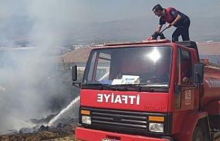 İtfaiye ekiplerinin anında müdahalesi alevlerin...