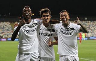 İzmir takımları sezona yenilgisiz başladı