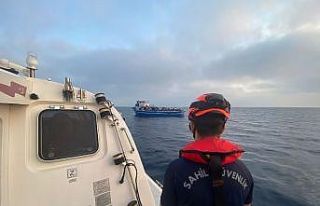 İzmir’de 191 düzensiz göçmen yakalandı, 23...