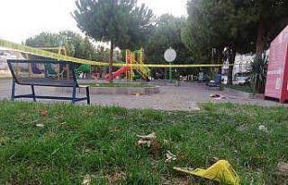 İzmir’de parkı kana buladılar: 1 ölü, 3 yaralı