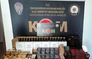 Kaçakçılık operasyonunda cinsel içerikli çikolata...