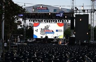 Kalamış Yaz Festivali +1 sürpriz konseriyle kapanışını...