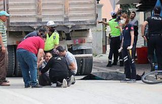 Kamyonun çarptığı bisikletli çocuk hayatını...