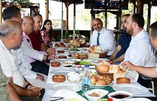 Kardeş belediyelerin temsilcilerinden duygusal veda