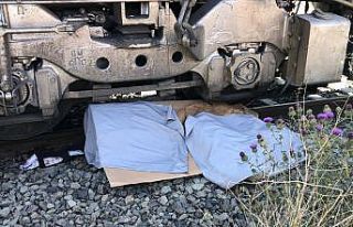 Kars’ta tren altında kalan 1 kişi hayatını kaybetti