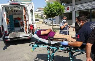 Kasksız motosiklet sürücüsünün ölümden döndüğü...