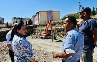 Kaymakam Demir, okul inşaatını inceledi