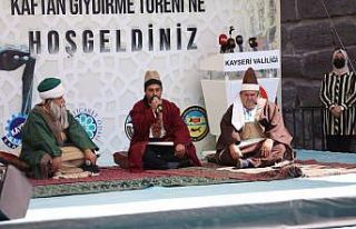 Kayseri’de yılın ahileri kaftanlarını giydi