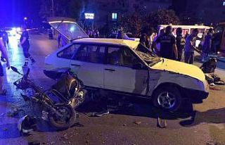 Kazada baba ve oğlu ağır yaralandı