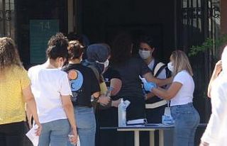 Kimliğini unutan genç, sınav salonuna böyle koştu