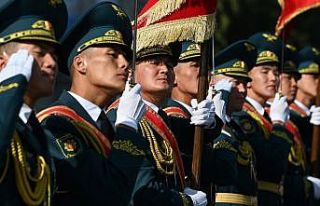 Kırgızistan Bağımsızlık Günü askeri geçit...