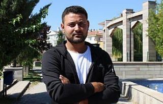 Kışlada yangın çıkarmaya çalışan şahsın...