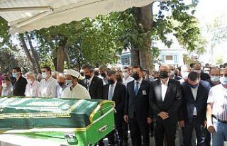 Kocaman, gözyaşları ile toprağa verildi