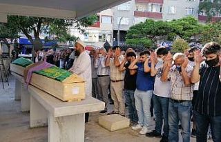 Komşularının bıçaklı saldırısında ölen baba...