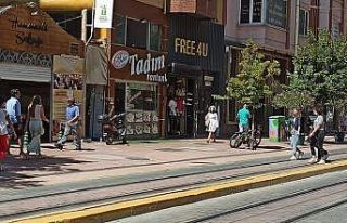 Korona virüs vaka sayısının artmasında vatandaşlar...