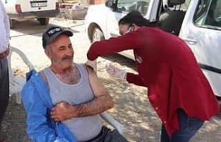 Kovancılar ’da aşı seferberliği, ekipler kapı...