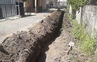 Köylerde içme suyu kanal çalışmaları yapılıyor